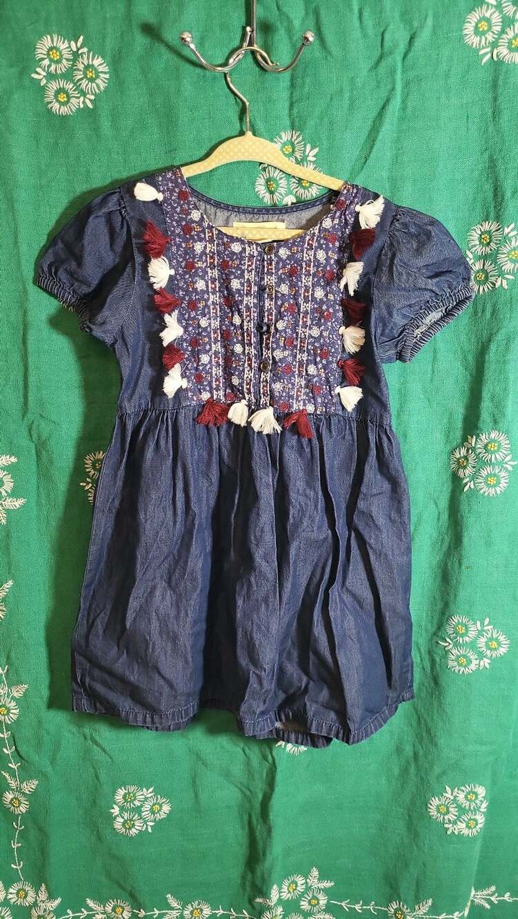 Sweet Magnolia Girls Boho Blue Embroidered Denim Tassel Smock Dress 6Y